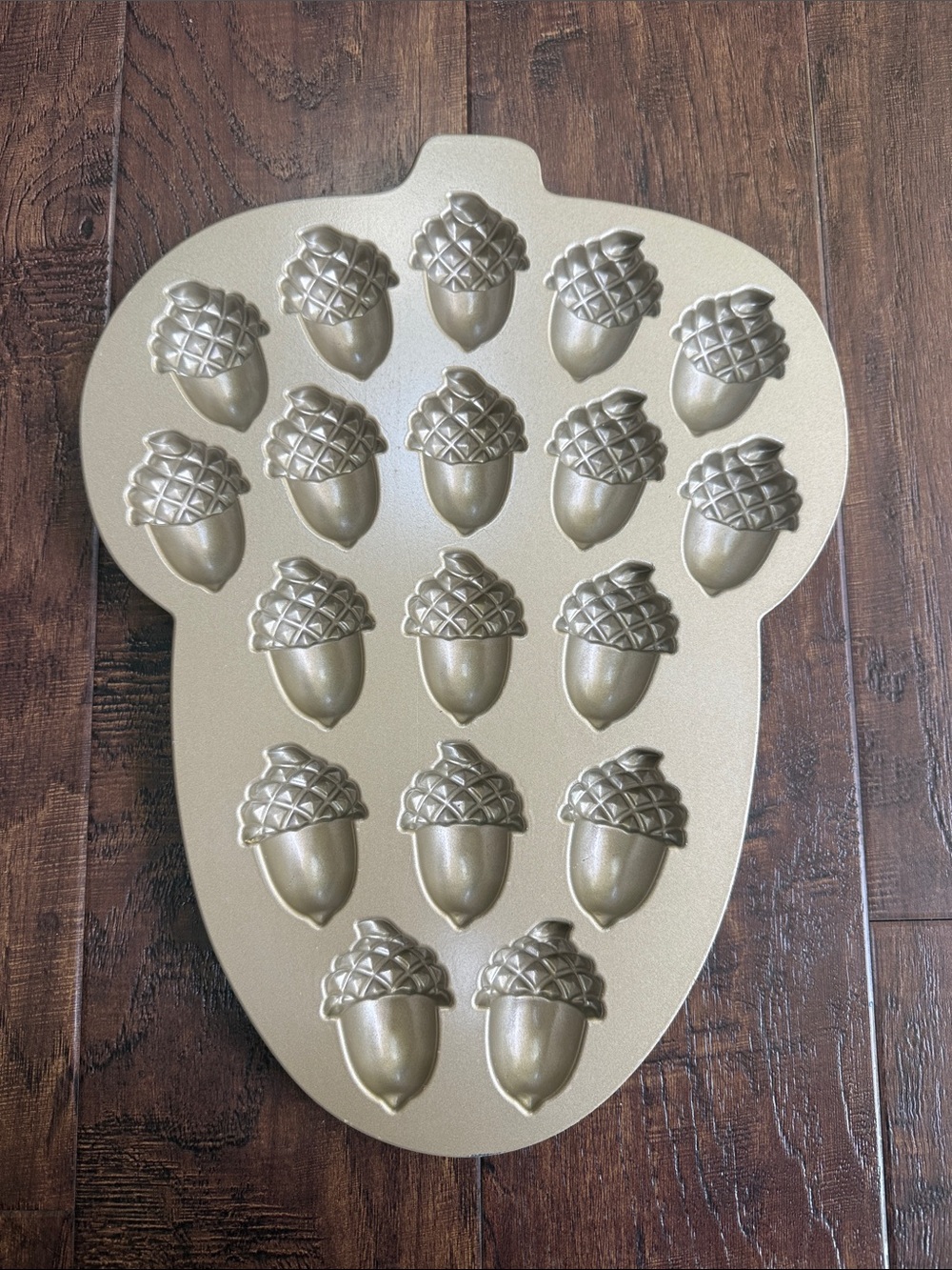 Nordic Ware Acorn Cakelet Pan Baking Mold